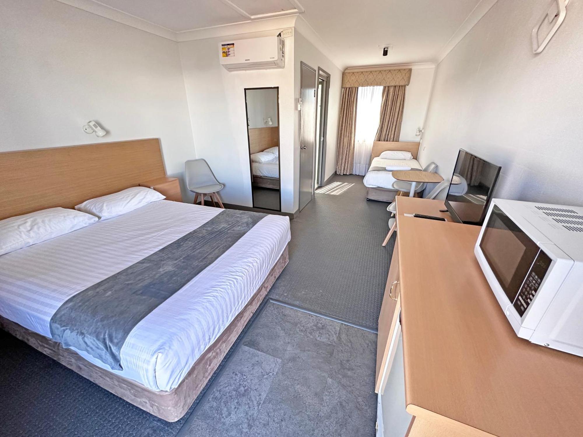 Spa Village Travel Inn Moree Exterior foto