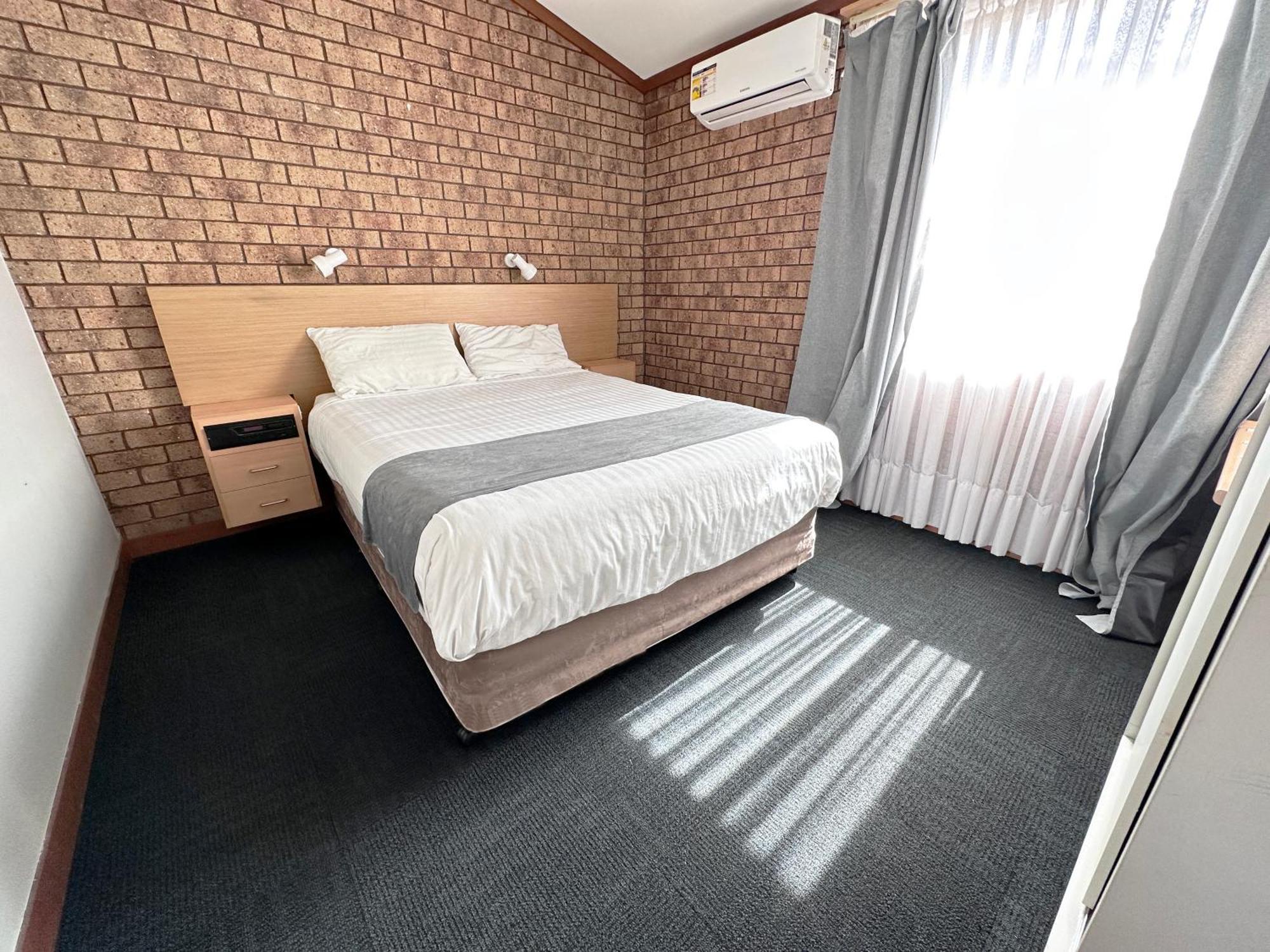 Spa Village Travel Inn Moree Cameră foto